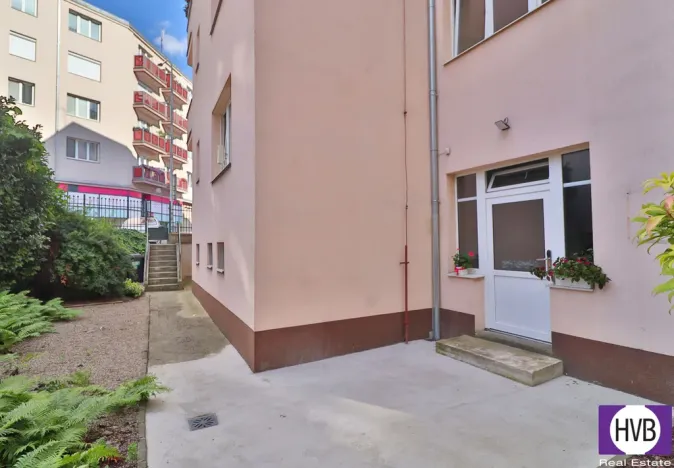 Pronájem bytu 2+kk, Praha, Dvorecké náměstí, 62 m2