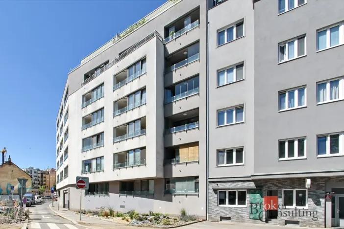 Prodej bytu 1+kk, Praha - Košíře, Pod radnicí, 52 m2