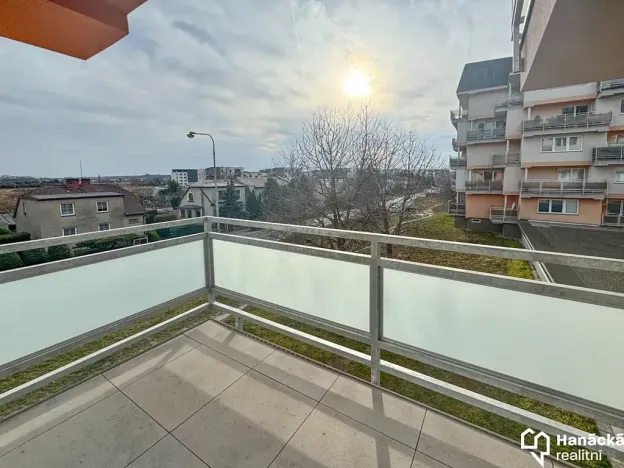 Pronájem bytu 2+kk, Olomouc, Handkeho, 57 m2