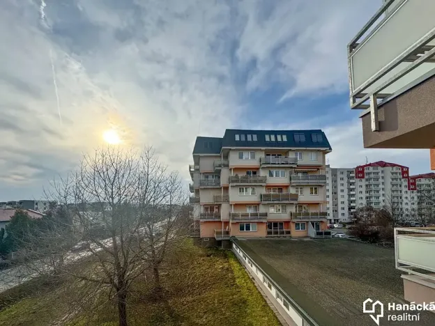 Pronájem bytu 2+kk, Olomouc, Handkeho, 57 m2