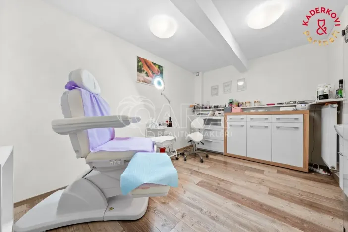 Prodej obchodního prostoru, Brno, Lidická, 326 m2