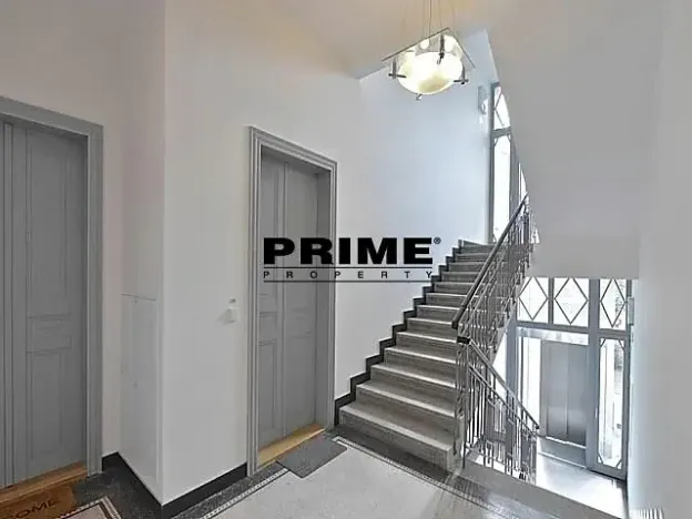 Pronájem bytu 3+kk, Praha - Vinohrady, Laubova, 109 m2