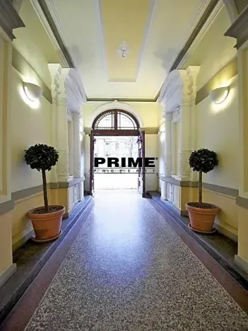Pronájem kanceláře, Praha - Nové Město, Klimentská, 228 m2