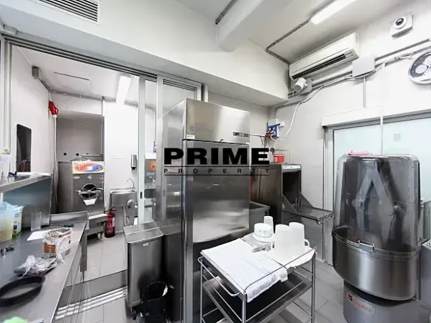 Pronájem restaurace, Praha - Vinohrady, Italská, 225 m2