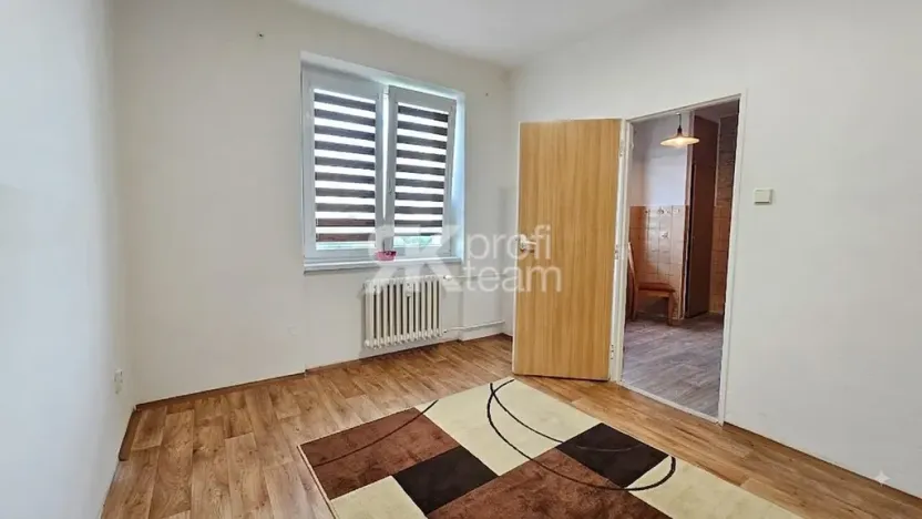 Prodej bytu 3+1, Ostrava, Aleše Hrdličky, 68 m2