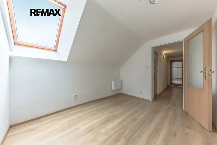 Pronájem bytu 4+kk, Ovčáry, 110 m2