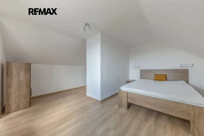 Pronájem bytu 4+kk, Ovčáry, 110 m2