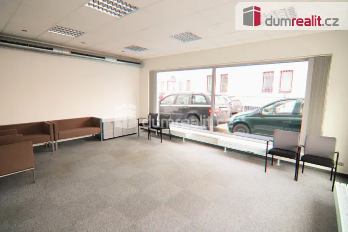 Pronájem obchodního prostoru, Uherské Hradiště, Stojanova, 78 m2