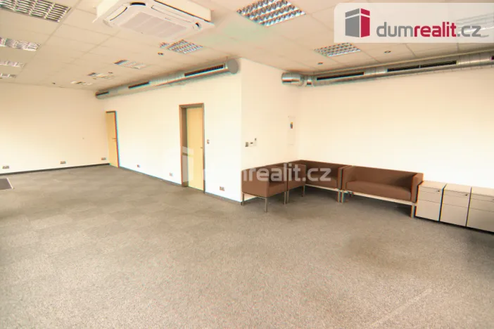 Pronájem obchodního prostoru, Uherské Hradiště, Stojanova, 78 m2