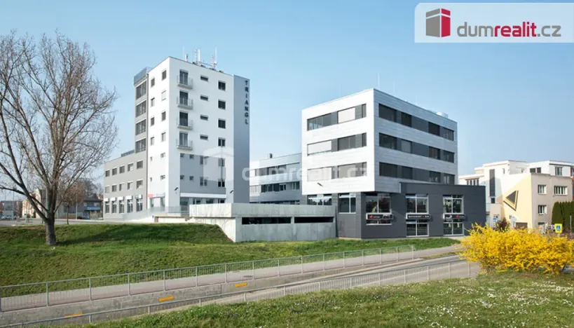 Pronájem obchodního prostoru, Uherské Hradiště, Stojanova, 78 m2
