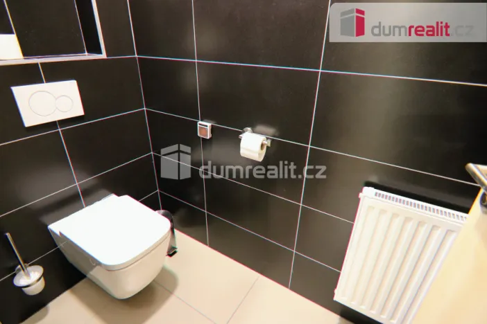Pronájem obchodního prostoru, Uherské Hradiště, Stojanova, 78 m2