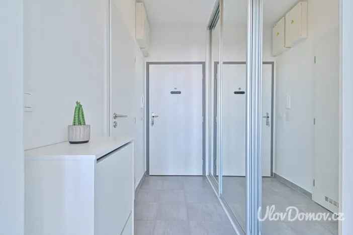 Prodej bytu 1+kk, Praha - Kyje, Farkašova, 39 m2