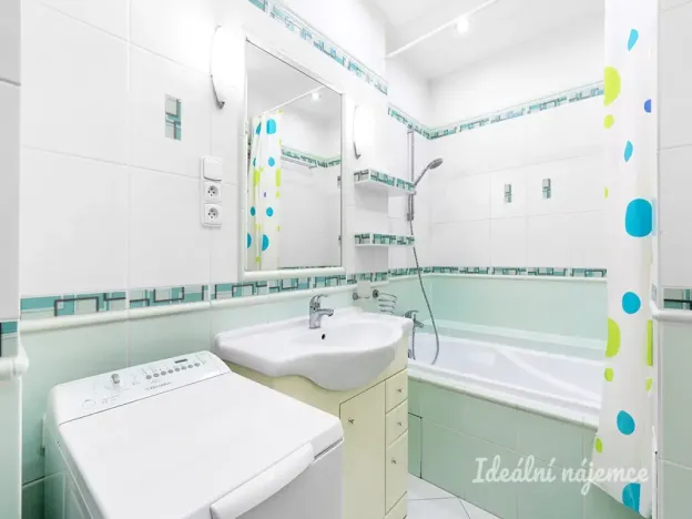 Pronájem bytu 2+1, Praha - Záběhlice, Choceradská, 55 m2