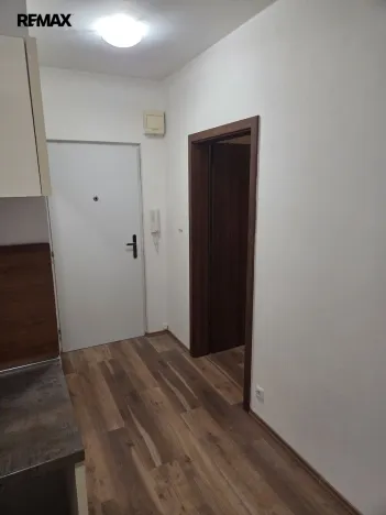 Pronájem bytu 1+1, Napajedla, Nábřeží, 33 m2