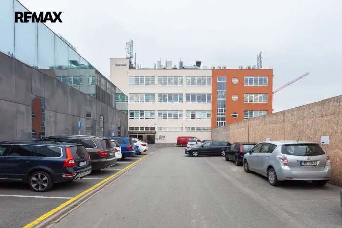 Pronájem kanceláře, Praha - Vysočany, Kolbenova, 2800 m2