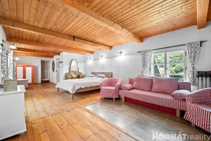 Prodej zemědělské usedlosti, Medonosy, 200 m2