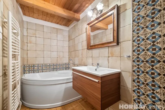 Prodej zemědělské usedlosti, Medonosy, 200 m2