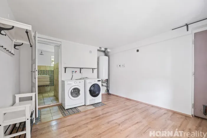 Prodej zemědělské usedlosti, Medonosy, 200 m2