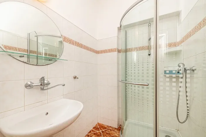Pronájem rodinného domu, Praha - Břevnov, Pětipeského, 160 m2