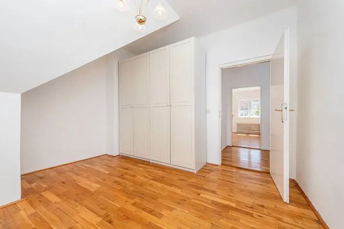 Pronájem rodinného domu, Praha - Břevnov, Pětipeského, 180 m2