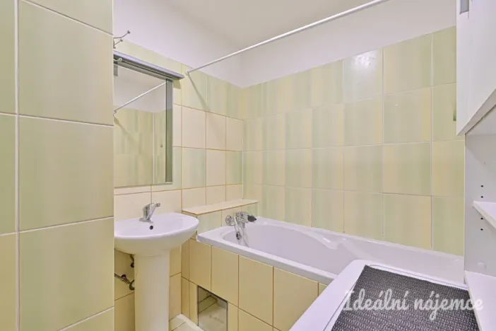 Pronájem bytu 2+1, Brno, Třískalova, 58 m2