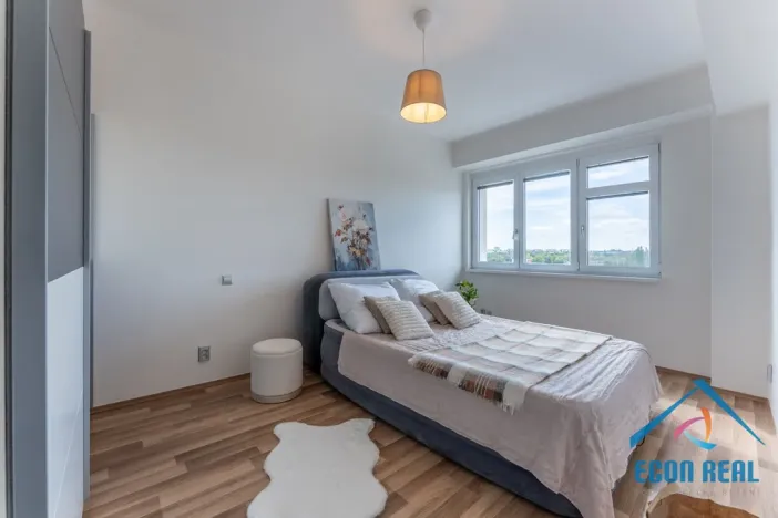 Prodej bytu 2+kk, Praha - Vršovice, Vladivostocká, 53 m2