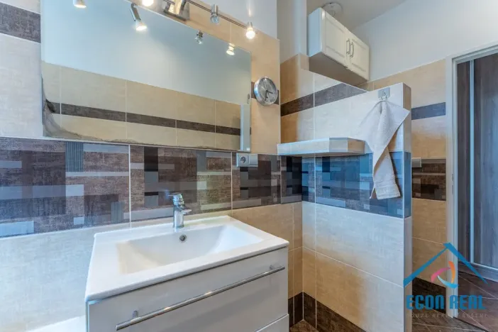 Prodej bytu 2+kk, Praha - Vršovice, Vladivostocká, 53 m2