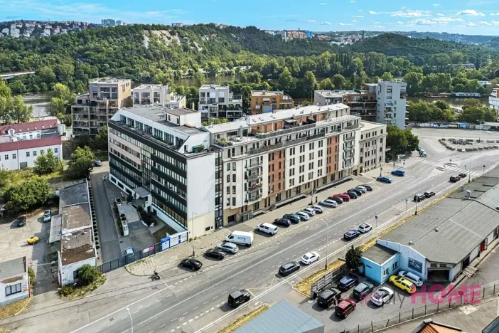 Prodej kanceláře, Praha - Holešovice, Jankovcova, 147 m2