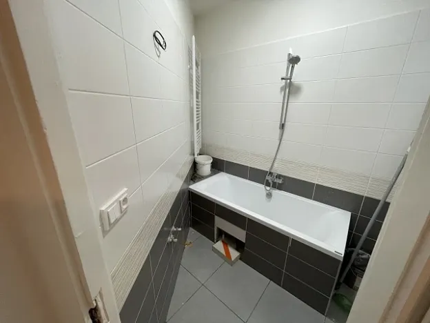 Pronájem bytu 3+kk, Praha, Bubenečská, 80 m2