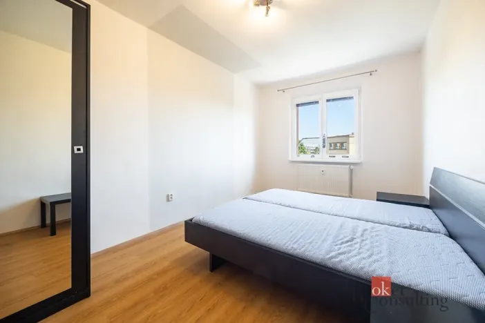 Pronájem bytu 3+1, Praha - Strašnice, Krupská, 78 m2