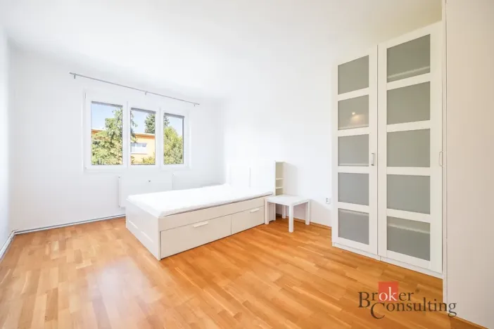 Pronájem bytu 3+1, Praha - Strašnice, Krupská, 78 m2