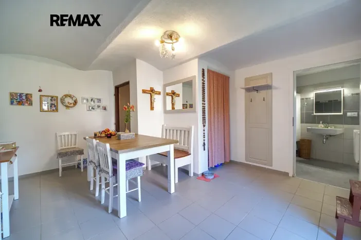 Prodej rodinného domu, Bezvěrov, 122 m2