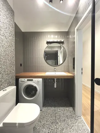 Pronájem bytu 2+kk, Karlovy Vary, Moravská, 36 m2