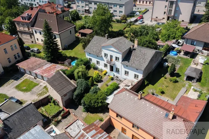 Prodej rodinného domu, Dobrovice, Palackého náměstí, 218 m2