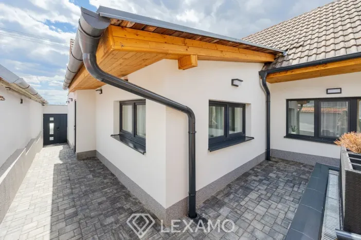 Prodej rodinného domu, Tasovice, 160 m2