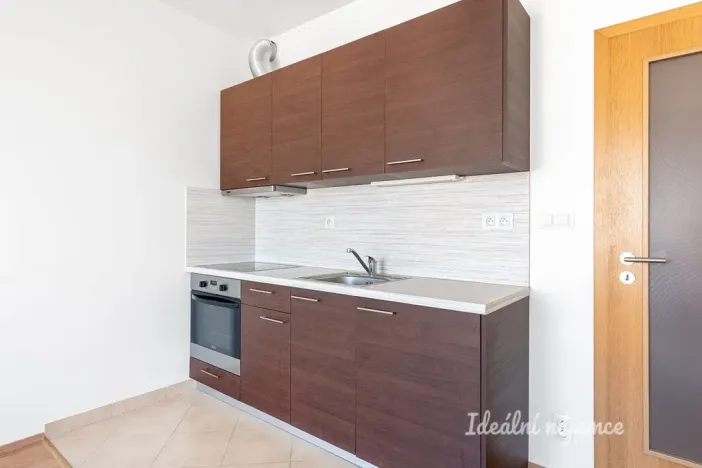 Pronájem bytu 1+kk, Praha - Zličín, Prušánecká, 32 m2