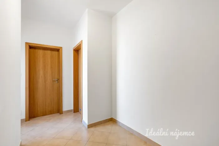 Pronájem bytu 1+kk, Praha - Zličín, Prušánecká, 32 m2