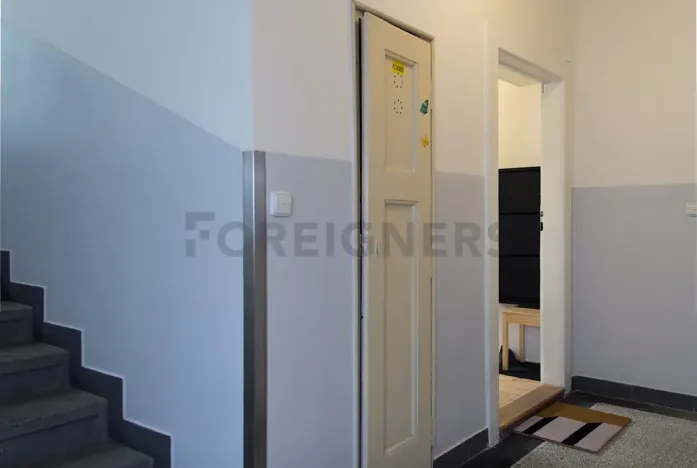 Pronájem bytu 1+kk, Praha, Myslbekova, 25 m2