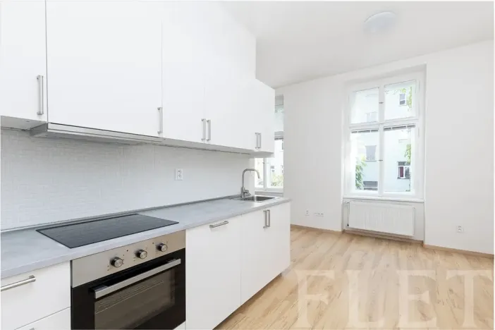 Pronájem bytu 1+kk, Praha - Libeň, Františka Kadlece, 33 m2