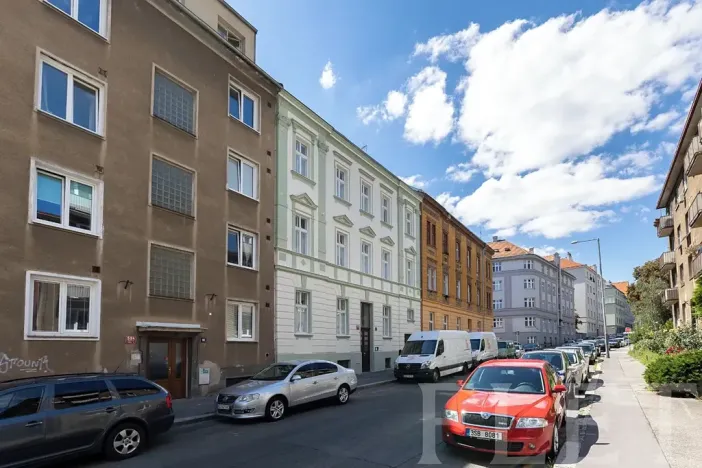 Pronájem bytu 1+kk, Praha - Libeň, Františka Kadlece, 33 m2