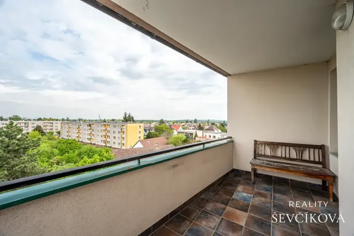 Prodej bytu 3+1, Hradec Králové, Na Občinách, 79 m2
