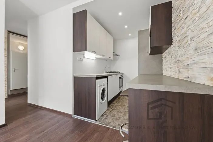 Pronájem bytu 2+kk, Praha - Hostivař, Zápasnická, 39 m2