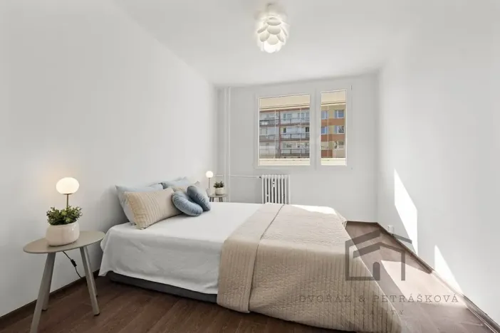Pronájem bytu 2+kk, Praha - Hostivař, Zápasnická, 39 m2