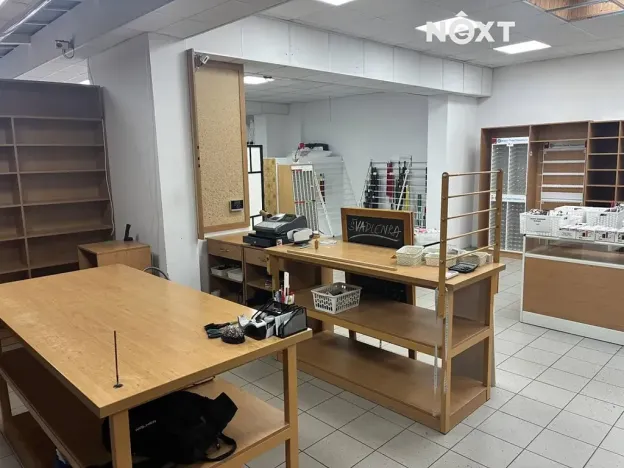 Pronájem obchodního prostoru, Tábor, 9. května, 140 m2