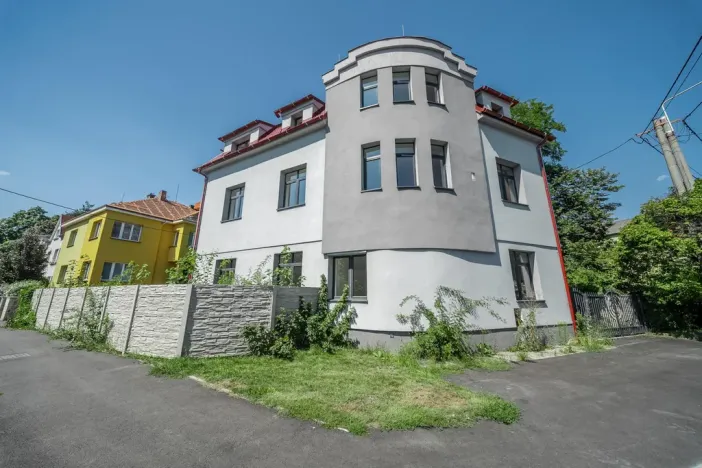 Prodej činžovního domu, Ostrava - Zábřeh, Svatoplukova, 263 m2