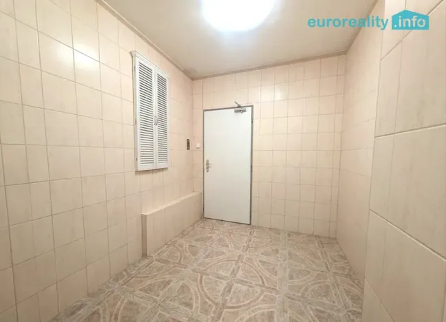 Pronájem obchodního prostoru, Plzeň, Zbrojnická, 30 m2