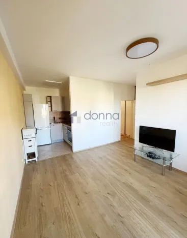 Pronájem bytu 2+kk, Praha, Na vápenném, 32 m2