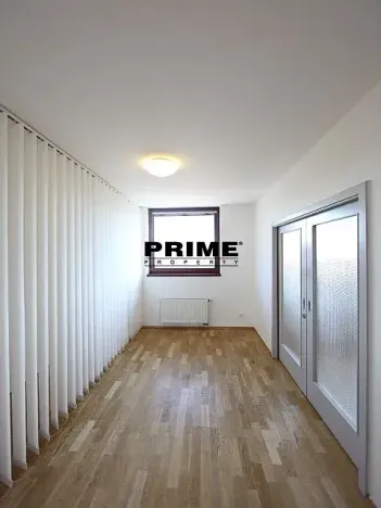 Pronájem kanceláře, Praha - Smíchov, 147 m2