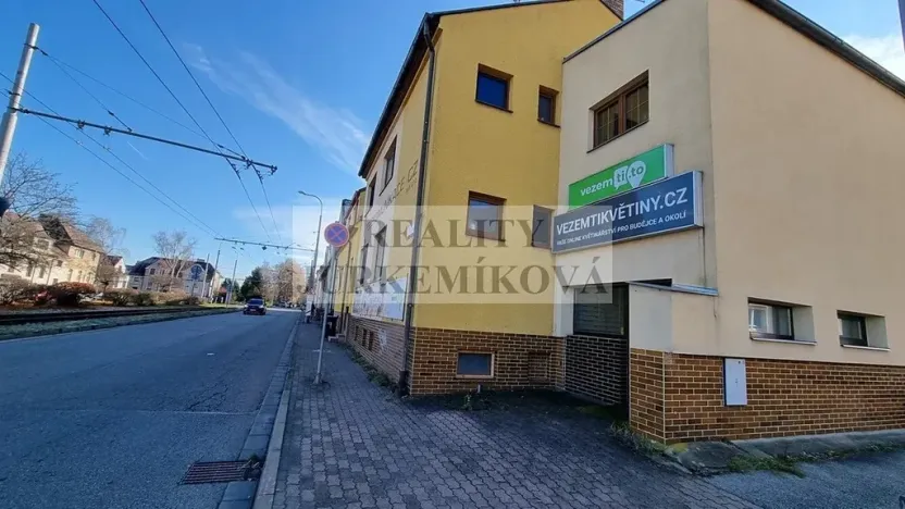 Pronájem obchodního prostoru, České Budějovice, Strádova, 22 m2