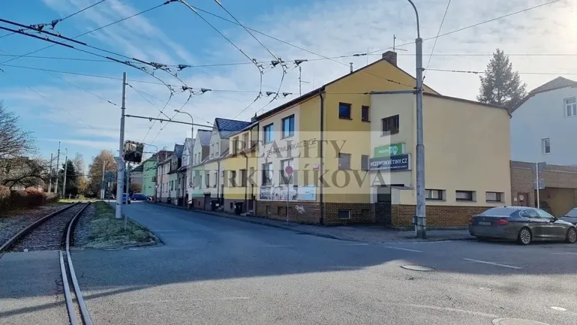 Pronájem obchodního prostoru, České Budějovice, Strádova, 22 m2